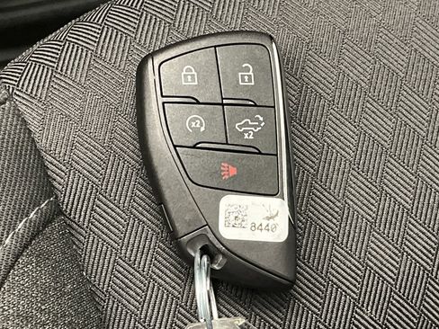 Used 2022 GMC Sierra 1500 Elevation w/ LPO, Elevation Black Package image 27