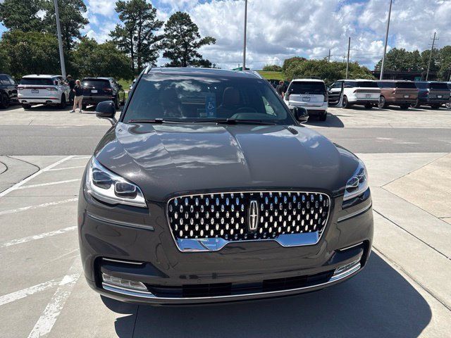 Used 2024 Lincoln Aviator Black Label w/ Dynamic Handling Package AWD/4WD image 4