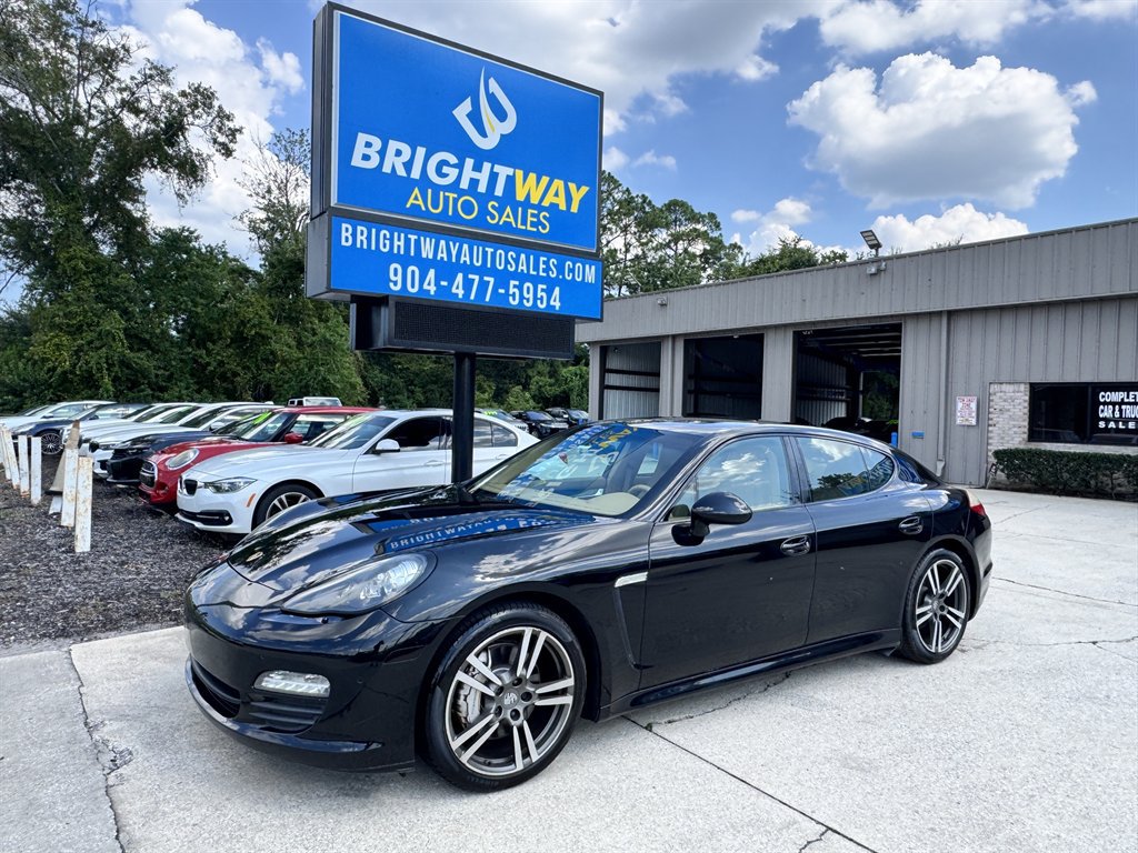 Used 2013 Porsche Panamera S RWD image 1