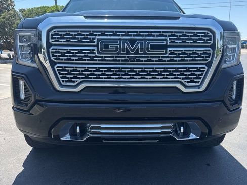 Used 2019 GMC Sierra 1500 Denali w/ Denali Carbonpro Edition AWD/4WD image 8