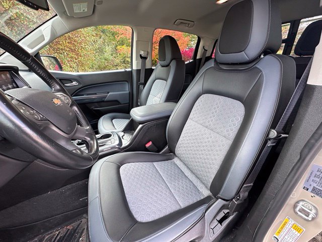 Used 2022 Chevrolet Colorado Z71 AWD/4WD image 12