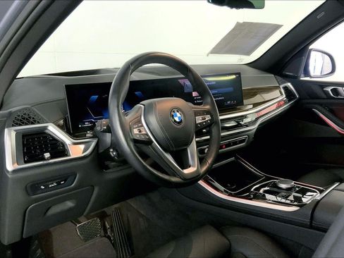 Used 2025 BMW X5 xDrive40i AWD/4WD image 14