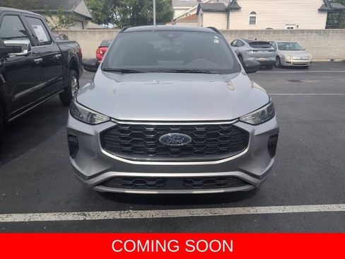 Used 2024 Ford Escape ST-Line w/ Tech Pack #1 AWD/4WD image 2