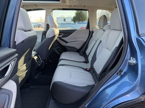 Used 2023 Subaru Forester Premium image 20