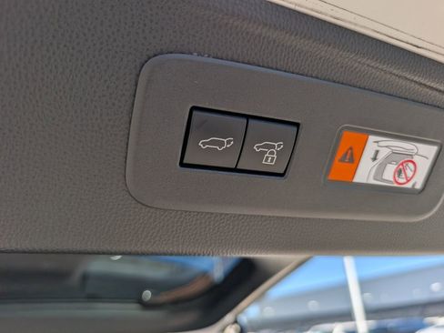 Used 2025 Lexus GX 550 w/ Accessory Package (31) AWD/4WD image 17