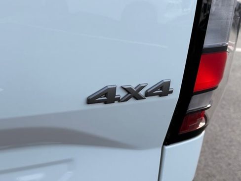 New 2026 Nissan Frontier S image 14