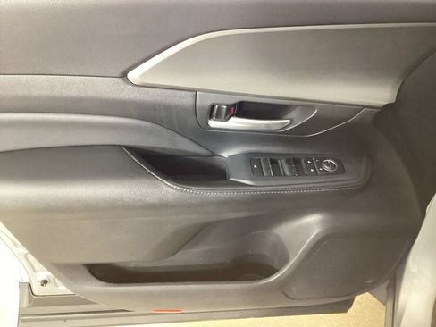 Used 2025 Toyota Grand Highlander AWD Hybrid image 11