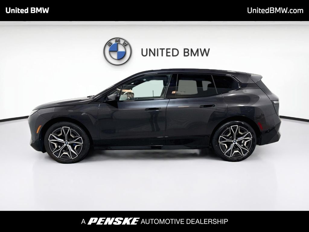 Certified 2024 BMW iX xDrive50 w/ Premium Package AWD/4WD image 8