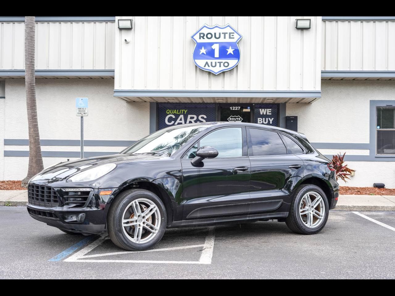 Used 2016 Porsche Macan S AWD/4WD image 1