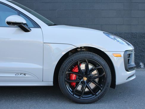 New 2026 Porsche Macan GTS image 11
