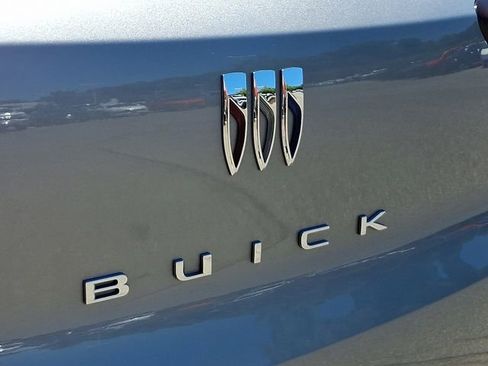 Used 2025 Buick Encore GX Preferred AWD/4WD image 33