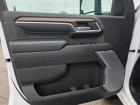 Used 2024 Chevrolet Silverado 2500 High Country w/ Technology Package image 10