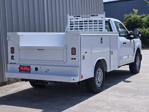 New 2026 Ford F250 XL w/ XL Chrome Package RWD image 3