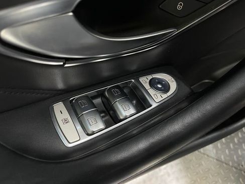 Used 2018 Mercedes-Benz E 43 AMG 4MATIC Sedan image 16