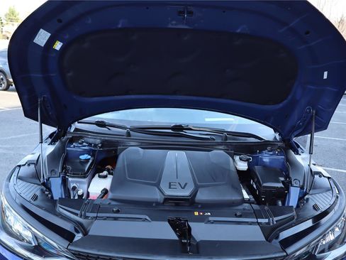 Certified 2022 Kia EV6 GT-Line w/ GT-Line White Seat Package image 10