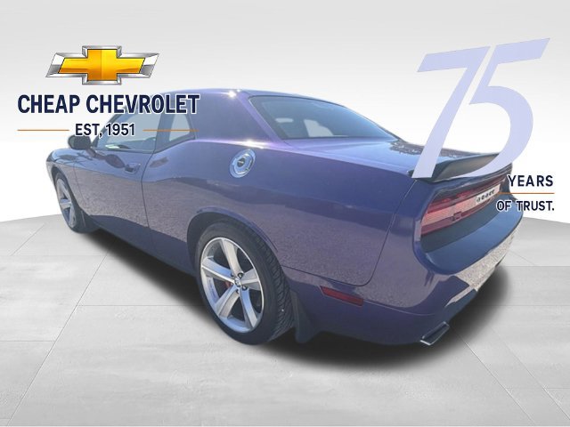 Used 2010 Dodge Challenger SRT8 w/ SRT Option Group II RWD image 4