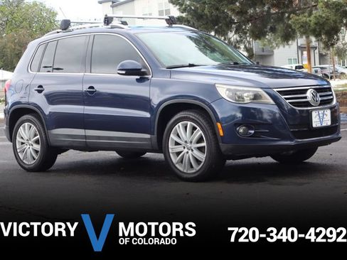 Used 2011 Volkswagen Tiguan SEL AWD/4WD image 1