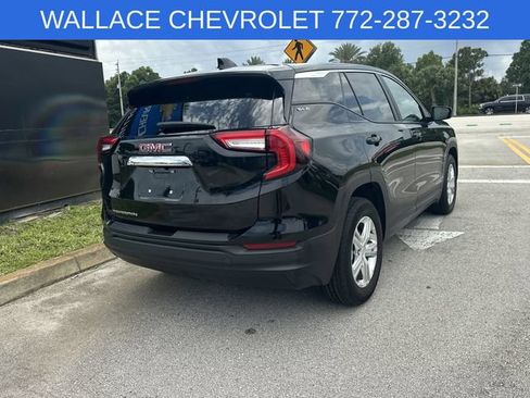 Used 2024 GMC Terrain SLE FWD image 7