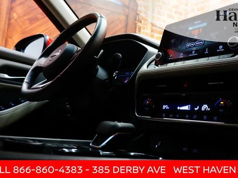 Certified 2024 Nissan Rogue SV w/ SV Premium Package AWD/4WD image 52