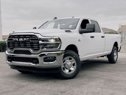 New 2025 RAM 2500 Tradesman w/ Chrome Appearance Group