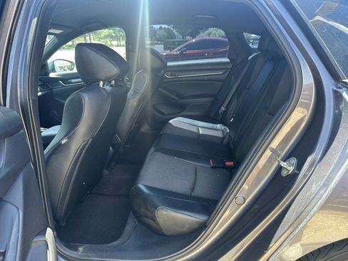 Used 2018 Honda Accord Sport image 13