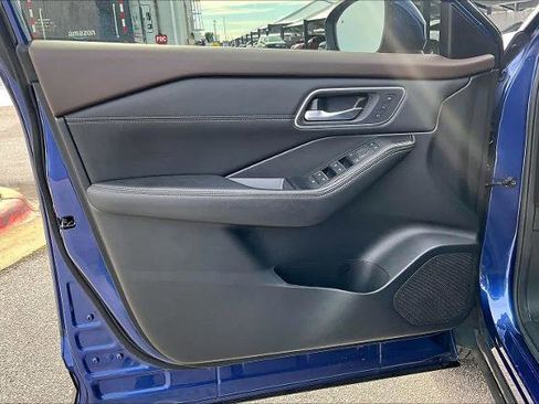 Certified 2023 Nissan Rogue Platinum w/ Platinum Premium Package image 22