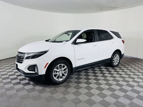 Used 2023 Chevrolet Equinox LT FWD image 4