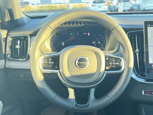 New 2026 Volvo XC90 B6 Plus w/ Protection Package Premier image 16