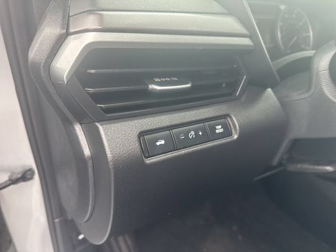 Used 2024 Nissan Altima 2.5 SR FWD image 18
