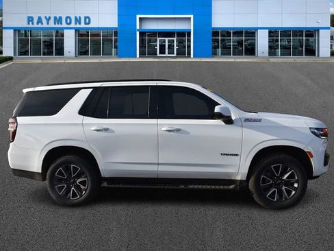 Used 2021 Chevrolet Tahoe Z71 w/ Z71 Signature Package image 2