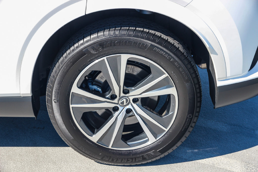 Certified 2025 Lexus RX 350 FWD w/ Accessory Package image 12