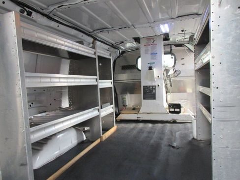 Used 2011 Ford E-350 and Econoline 350 Super Duty w/ PWR Group RWD image 26