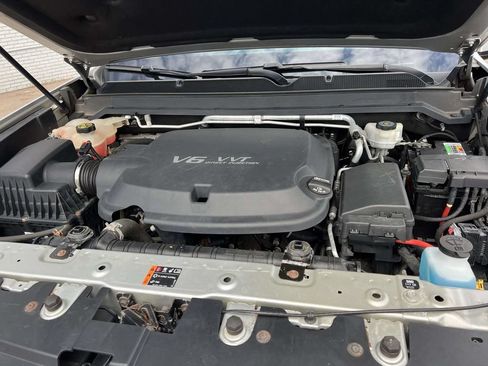 Used 2017 Chevrolet Colorado Z71 AWD/4WD image 12