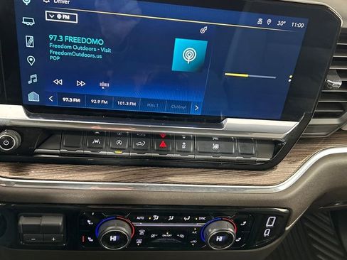 Used 2025 Chevrolet Silverado 1500 LT image 15