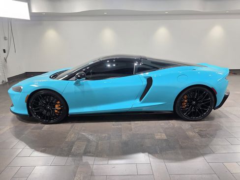 Used 2023 McLaren GT RWD image 3