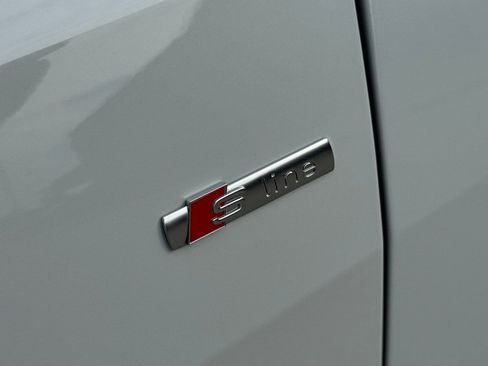 New 2026 Audi Q8 Premium Plus image 8