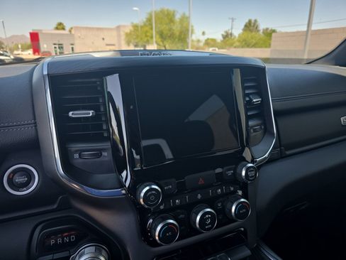 Used 2024 RAM 1500 Laramie AWD/4WD image 12