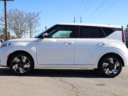 New 2025 Kia Soul GT-Line w/ GT-Line Technology Package image 2