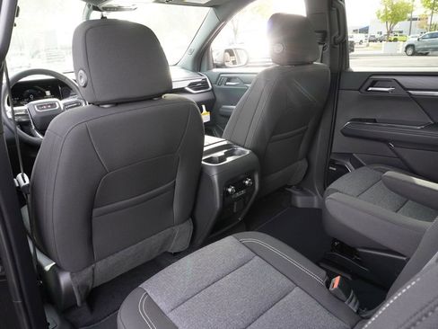 New 2026 GMC Acadia Elevation image 11