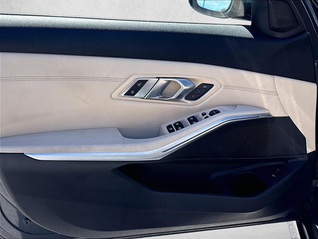Used 2020 BMW 330i Sedan w/ Convenience Package RWD image 14