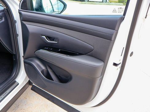 New 2026 Hyundai Tucson Limited FWD image 12