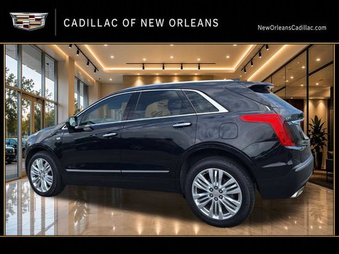 Used 2018 Cadillac XT5 Premium Luxury FWD image 5