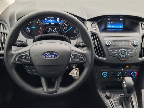 Used 2018 Ford Focus SE image 22
