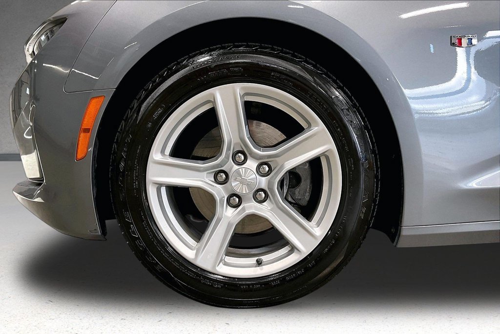 Used 2019 Chevrolet Camaro LT RWD image 32