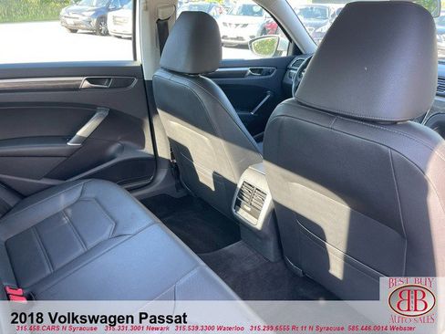 Used 2018 Volkswagen Passat 2.0T SE w/ SE Lighting Package image 10