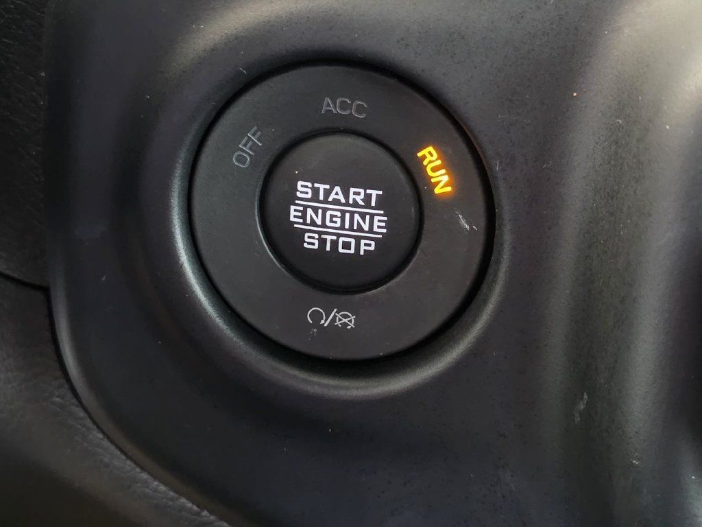 Used 2023 Jeep Wrangler Unlimited Sport AWD/4WD image 19