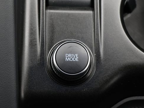 Used 2025 Ford Explorer ST-Line w/ ST-Line Street Pack image 26