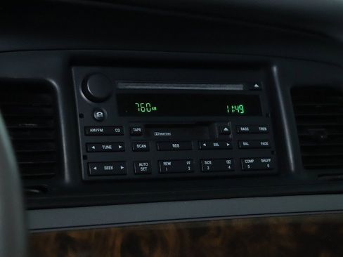 Used 2005 Mercury Grand Marquis LS image 35