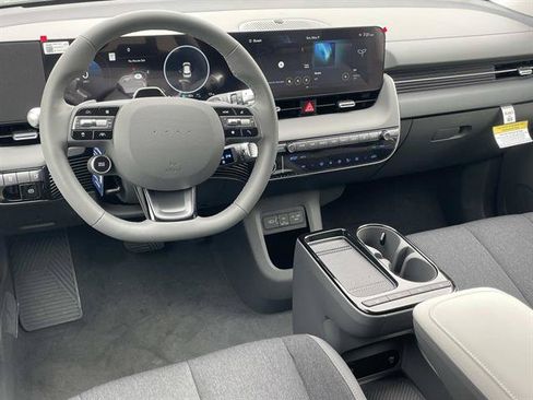 New 2026 Hyundai Santa Fe Calligraphy FWD image 6