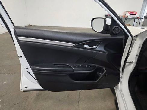 Used 2020 Honda Civic Sport image 24